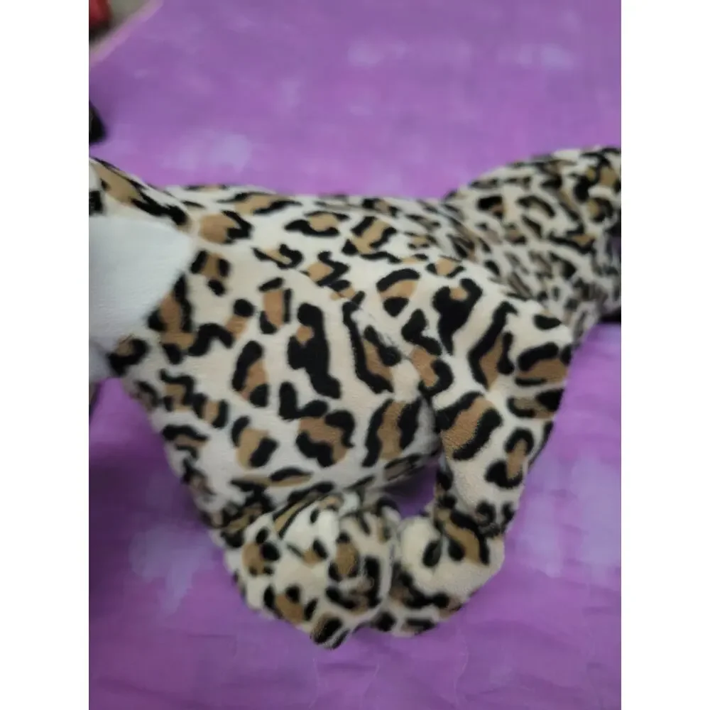 Disney Animal Kingdom Plush Leopard Jaguar Cheetah Cat 23